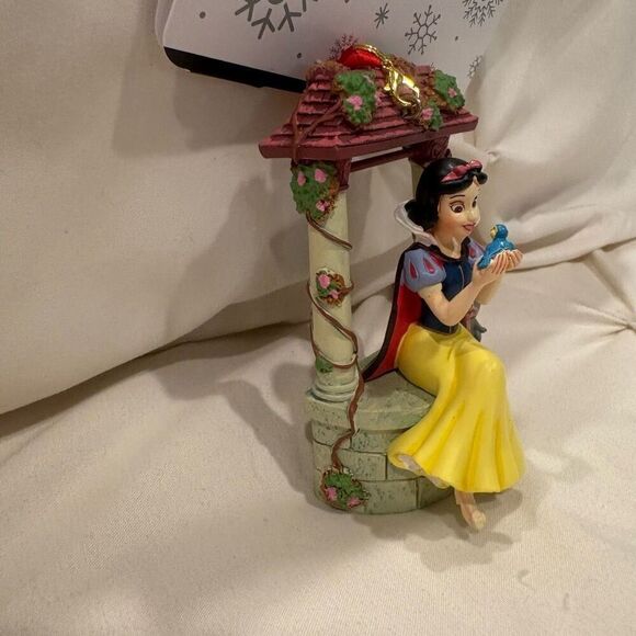 Disney Store Artist Sketchbook Princess Snow White Figurine Ornament NWT - Picture 6 of 6